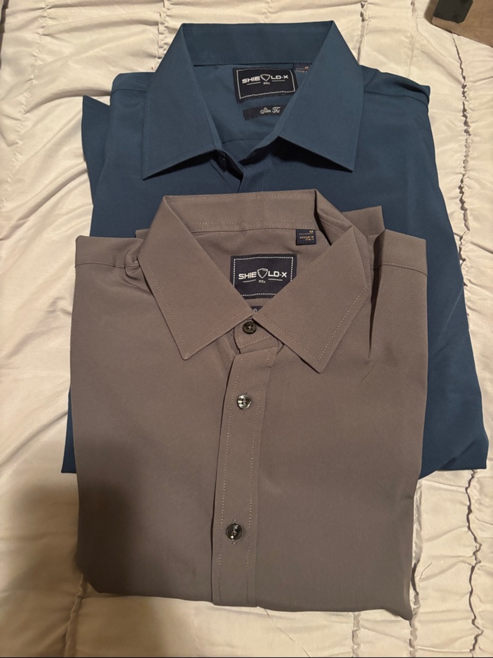 Set of 2 Mens shirts
